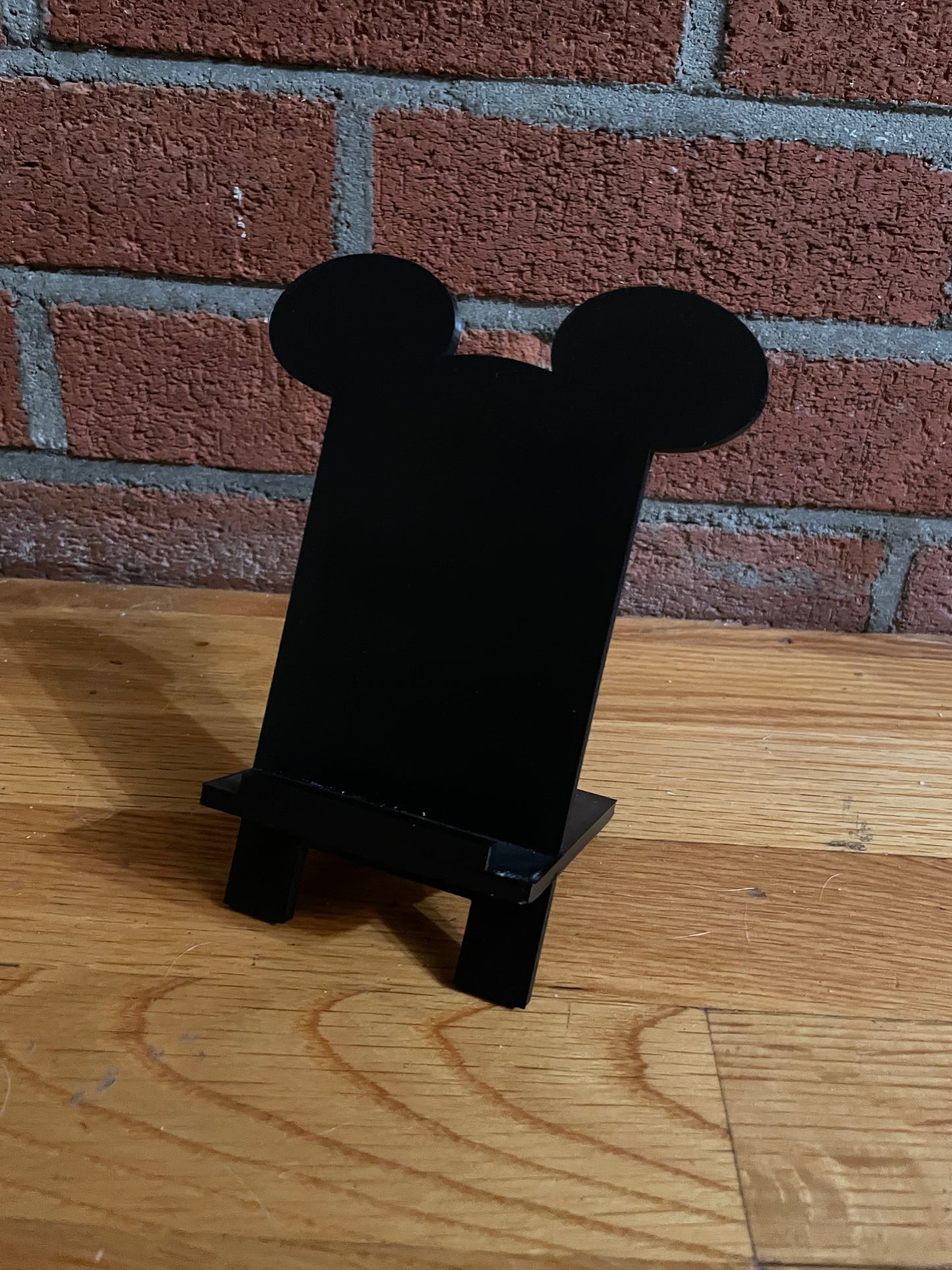 Mouse Inspired Phone Stands